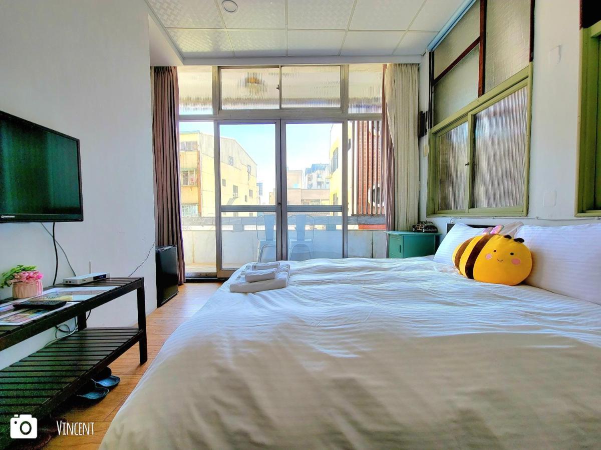 Honey House Tainan Bed & Breakfast Exterior photo
